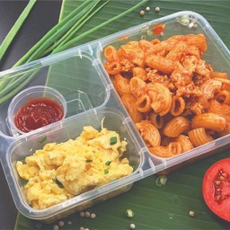 มักกะโรนีไก่+ไข่คน