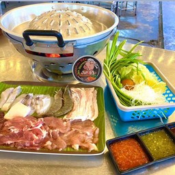 ชุดหมูสุดคุ้ม