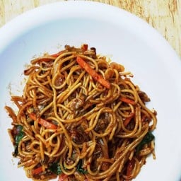 สปาเก็ตตี้ผัดพริกเผาหอยลาย