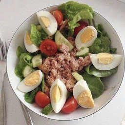 Tuna Eggs Salad