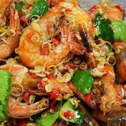 ยู่ยี่ข้าวหน้าญี่ปุ่น&กะเพราขี้เมา