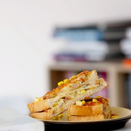 🥪 Hot Bread Tuna&Corn Cheese