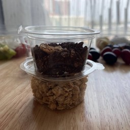 กราโนล่า