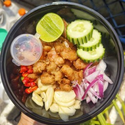 ข้าวขยำไก่ทอด