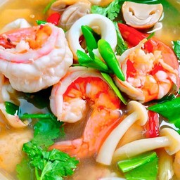 ต้มยำทะเลน้ำใส