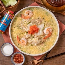 C10 ราดหน้าไข่ข้นกุ้ง