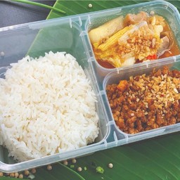 ข้าว+หมูสับผัดซีอิ๊ว+ผัดผักรวมมิตรน้ำมันหอย