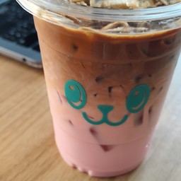 กาแฟลาเต้สตรอเบอร์รี่