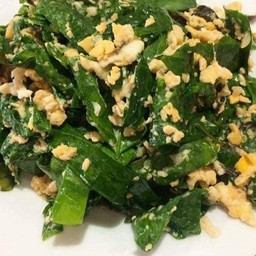 ใบเหลียงผัดไข่