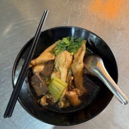 ก๋วยเตี๋ยวไก่ ก๋วยเตี๋ยวหมู อพอลโล่