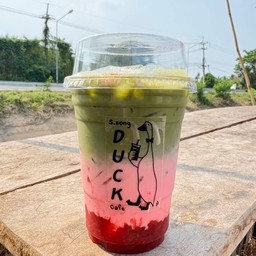 สตอเบอร์รี่มัทฉะ