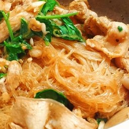 ร้านพ่อกุ้งอบวุ้นเส้น สามชั้นอบวุ้นเส้น น้ำจิ้มซีฟู้ด