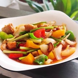 ไก่ผัดเม็ดมะม่วง มังสวิรัติ (กับข้าว)