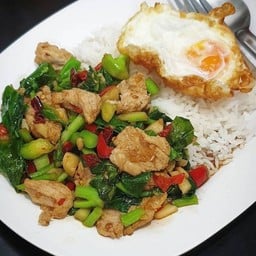 ข้าวคะน้าหมูชิ้น