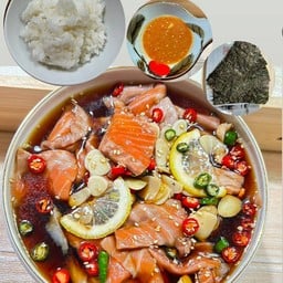 Salmon&Myfriend อาหารญี่ปุ่น แซลมอนดอง ข้างด้งปลาดิบ ยำ ซาซิมิ ชูชิ กับแกล้มOtsumami ราชวิถี