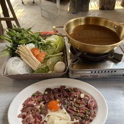 แจ่วฮ้อนรวม