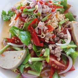 ยำมาม่า