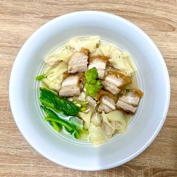 เกี๋ยวน้ำหมูกรอบ