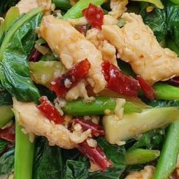 กับ/คะน้าอกไก่