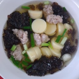 ซุปเต้าหู้สาหร่าย