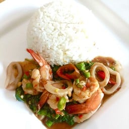 ข้าวกะเพราทะเล