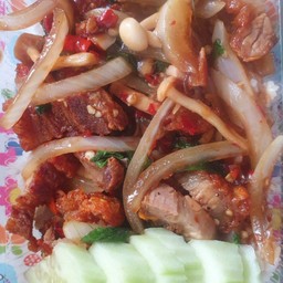 กะเพราหมูกรอบ