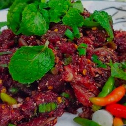 ลาบเนื้อดิบ