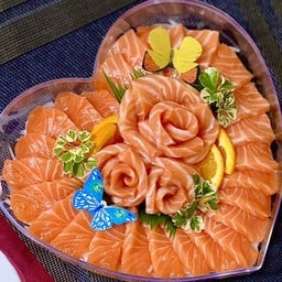 (C2)เค้กแซลมอน หัวใจ 600 กรัม แถม!!ป้าย HBD แถม! เทียนเกลียว