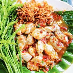 ยำหอยนางรมพริกเผาทรงเครื่อง