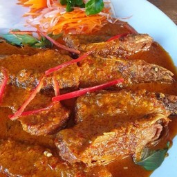 ปลาแดงฉู่ฉี่