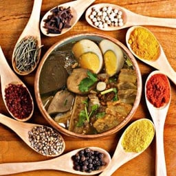 ก๋วยจั๊บยกร้านน้ำข้น