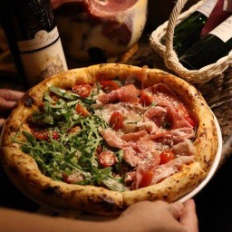 Wine Miss You Pizza🍕 Donki ทองหล่อ