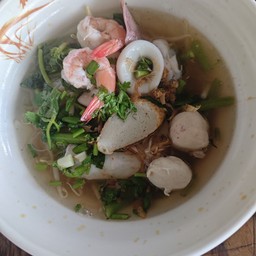 ก๋วยเตี๋ยวทะเลน้ำใส