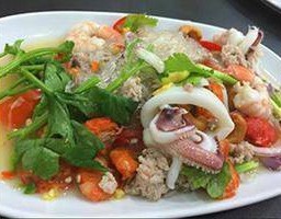 ยำวุ้นเส้นทะเล