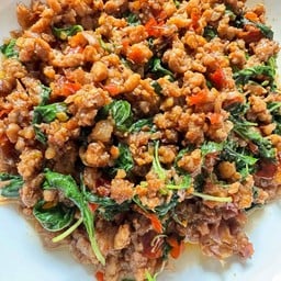 กะเพรา เนื้อ หมู ทะเล