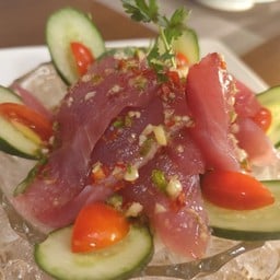 ทูน่าสดยำไทย