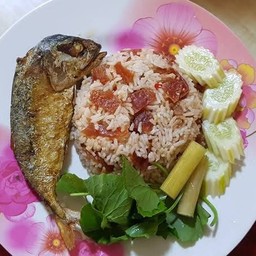 ข้าวผัดคลุกน้ำพริกกะปิ+ปลาทู