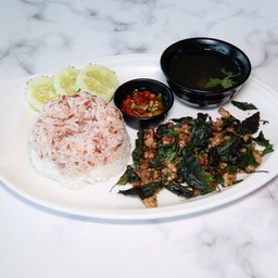 ข้าวราดกระเพรา