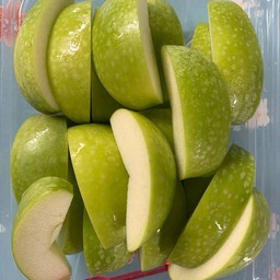 แอปเปิ้ลเขียวพร้อมทาน