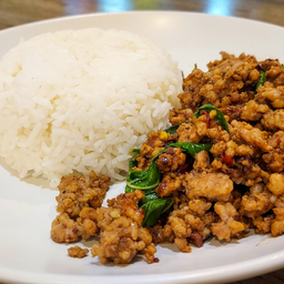 กะเพราหมูสับ (ราดข้าว)