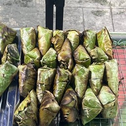 ร้านข้าวเหนียวปิ้งตลาดน้ำตลิ่งชัน