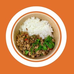 กะเพราหมูสับราดข้าว