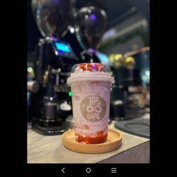 นมสดสตรอเบอรี่ปั่น