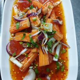 ยำแซ่บกะเพราเด็ด