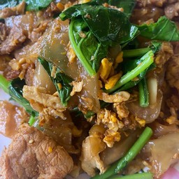 ผัดซีอิ้วหมู