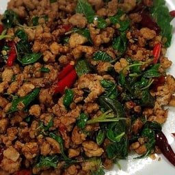 [อร่อยซ่ากับโค้ก] ข้าวกระเพราหมูสับพริกแห้ง +  โค้ก ออริจินัล (กระป๋อง)