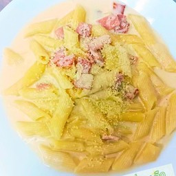 เพนเน่ คาโบนาร่า ซอส.. แฮม