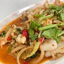 ปลาหมึกผัดไข่เค็ม