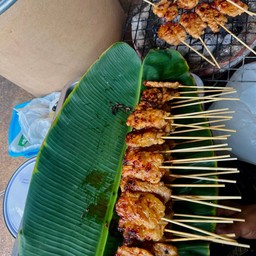 หมูปิ้งนมสด