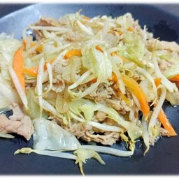 Beef-Vegetabke-Grilled-Box 牛肉入り野菜炒めBox ชุดผัดผักรวมเนื้อ